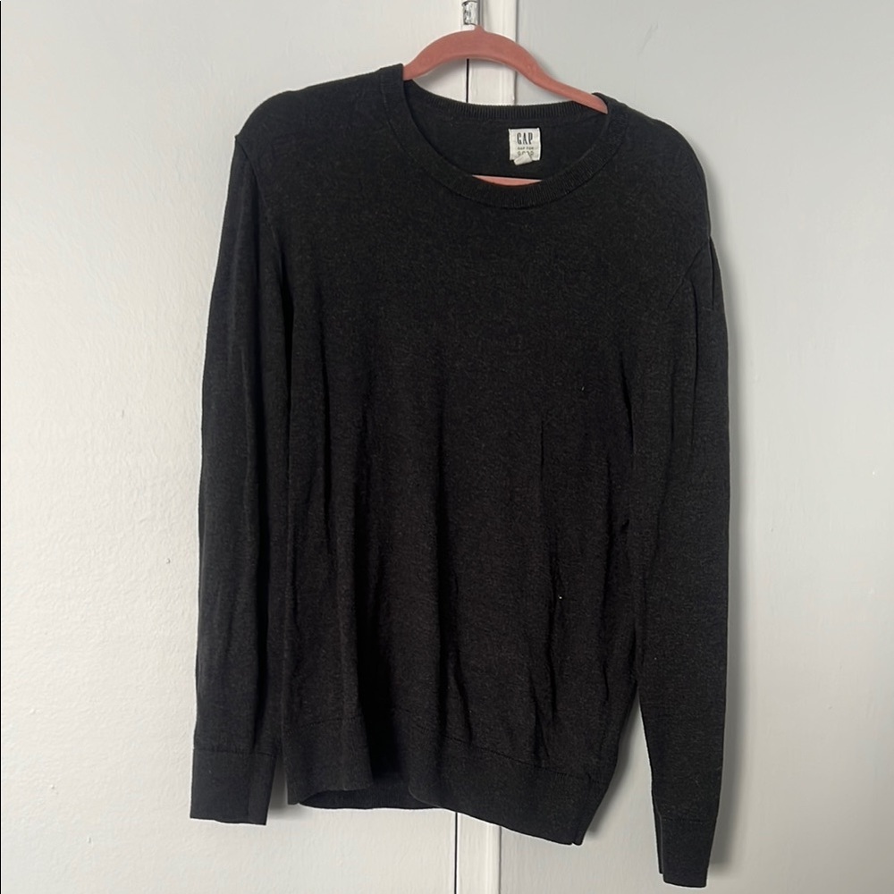 GAP Men’s Charcoal Sweater